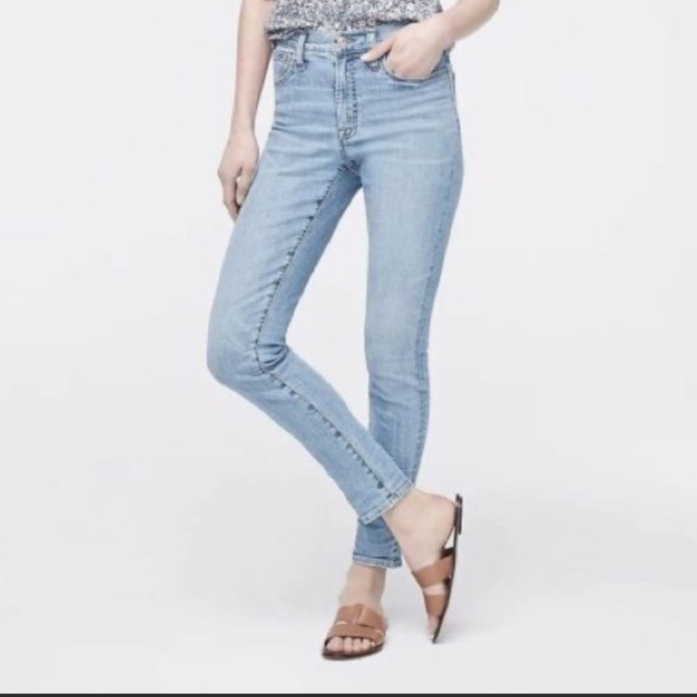J Crew 9” High Rise Toothpick Jeans in Light Wash, Size: 27